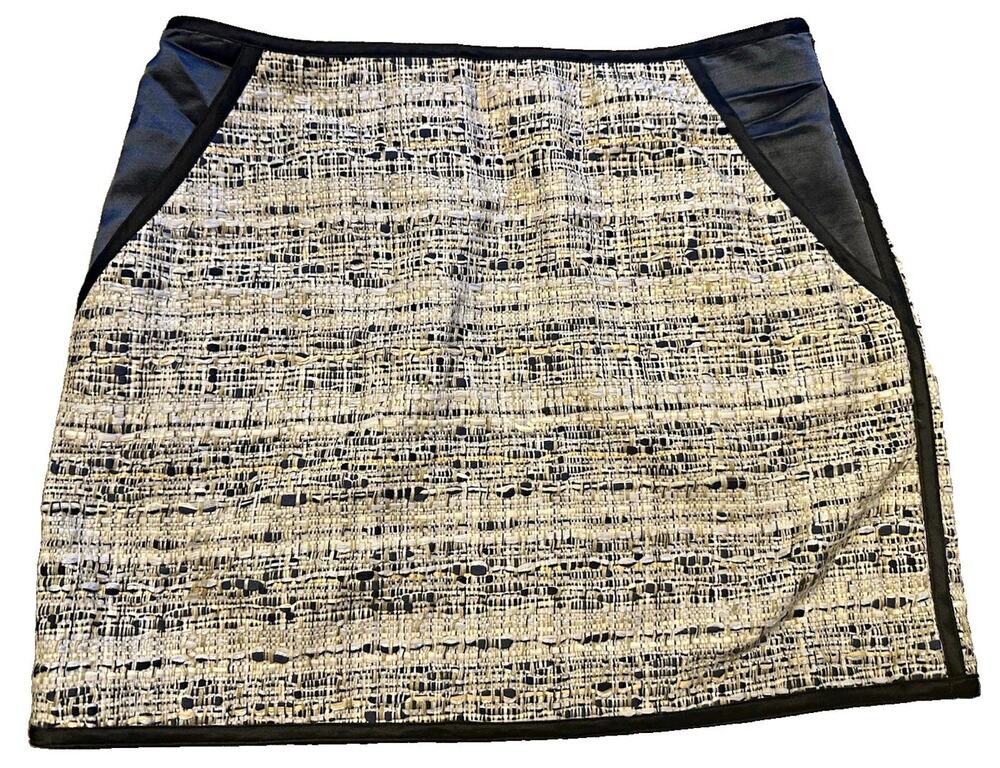 Theory Beige/Black Check Tweed Mini Skirt Leather Trim Zip Closure Size 6